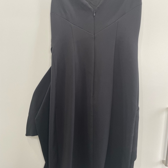 It’s almost new I only wear one time - Picture 3 of 4